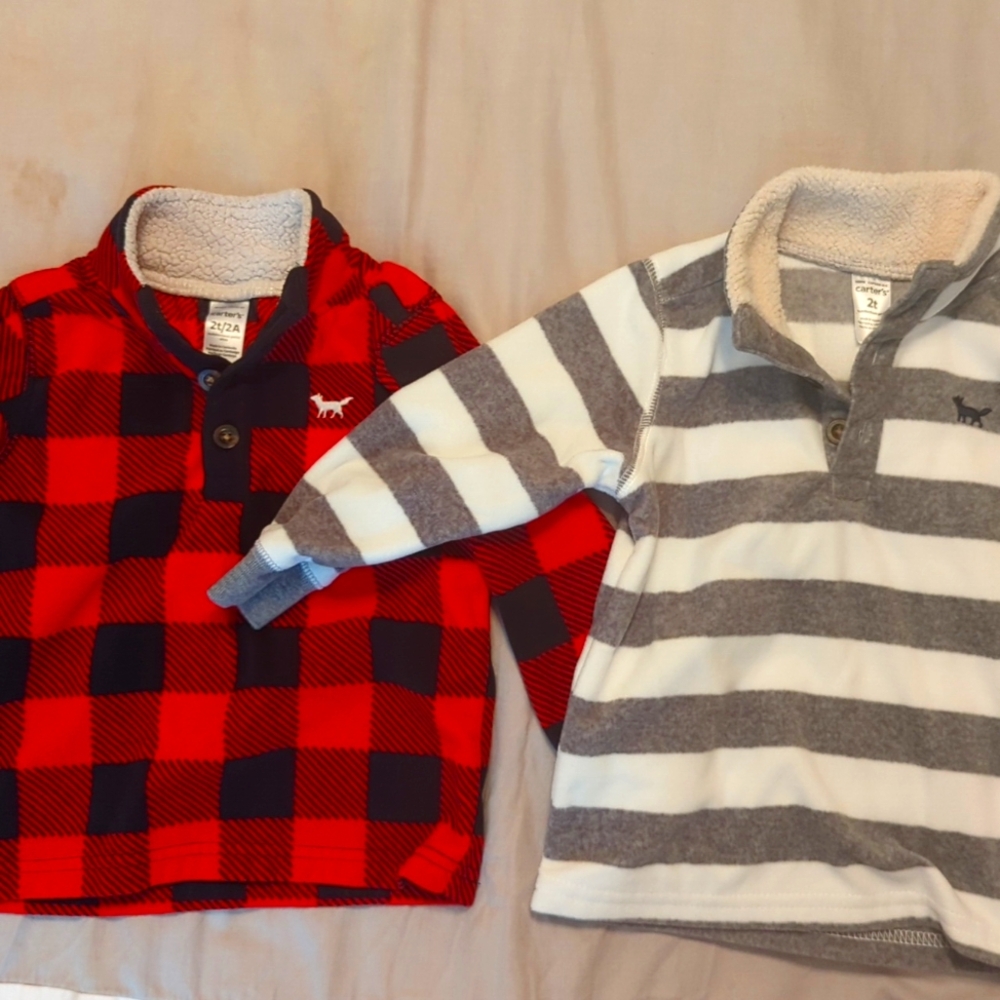 Carter's 2T fleece pullover jacket set